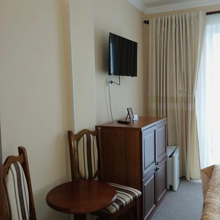 Hotel Three Korony Skhidnytsia Εξωτερικό φωτογραφία