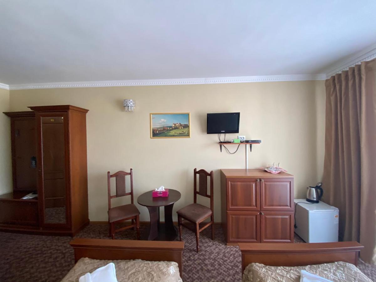 Hotel Three Korony Skhidnytsia Εξωτερικό φωτογραφία