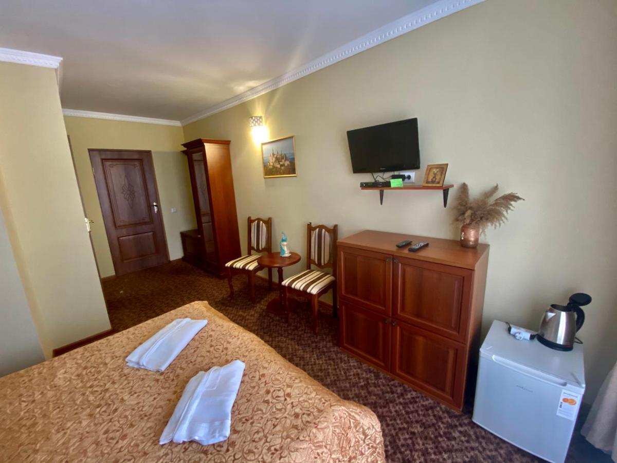 Hotel Three Korony Skhidnytsia Εξωτερικό φωτογραφία