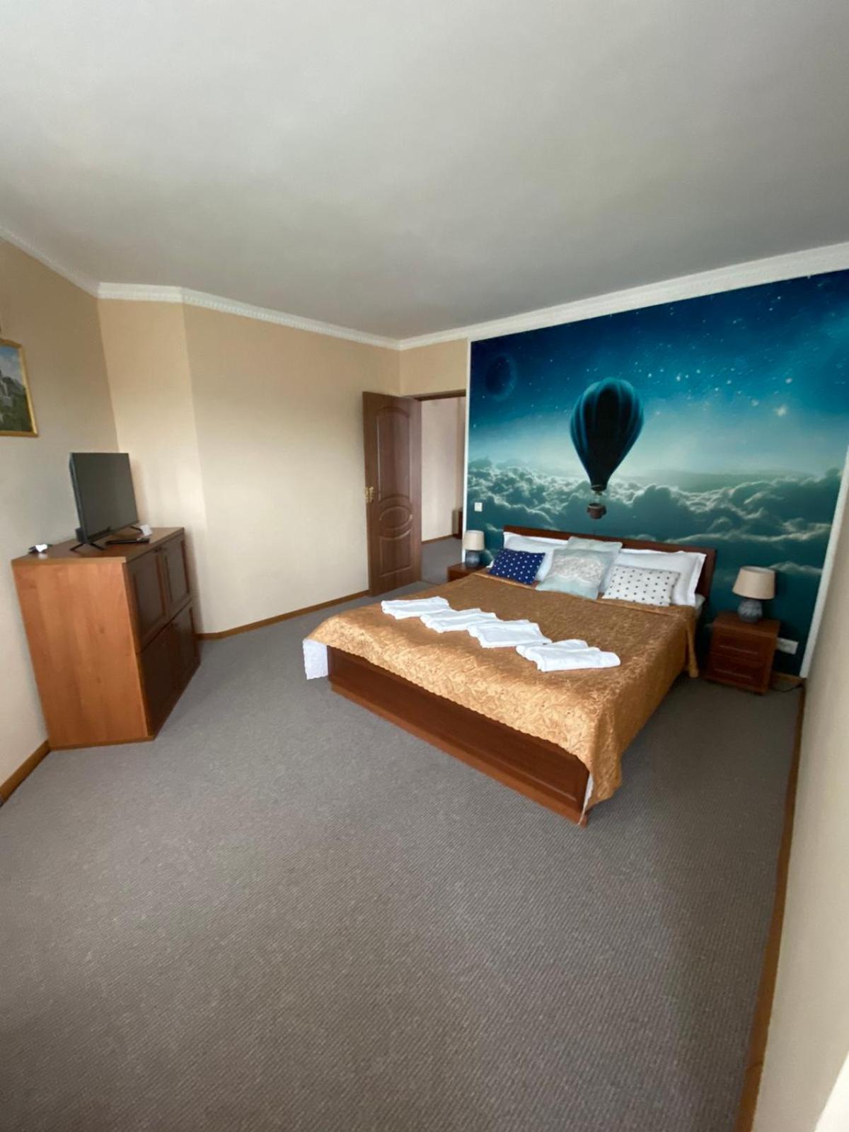 Hotel Three Korony Skhidnytsia Εξωτερικό φωτογραφία