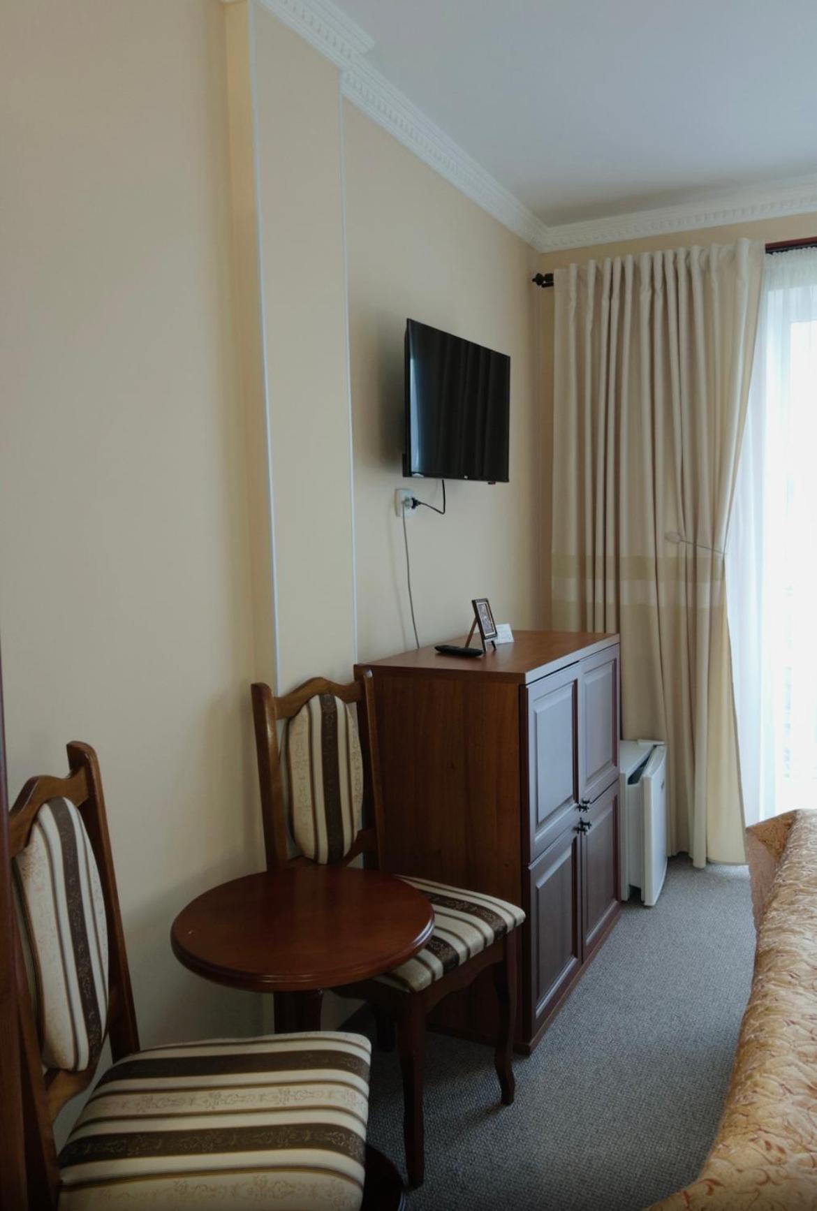 Hotel Three Korony Skhidnytsia Εξωτερικό φωτογραφία