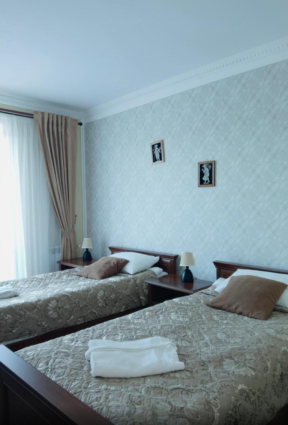 Hotel Three Korony Skhidnytsia Εξωτερικό φωτογραφία