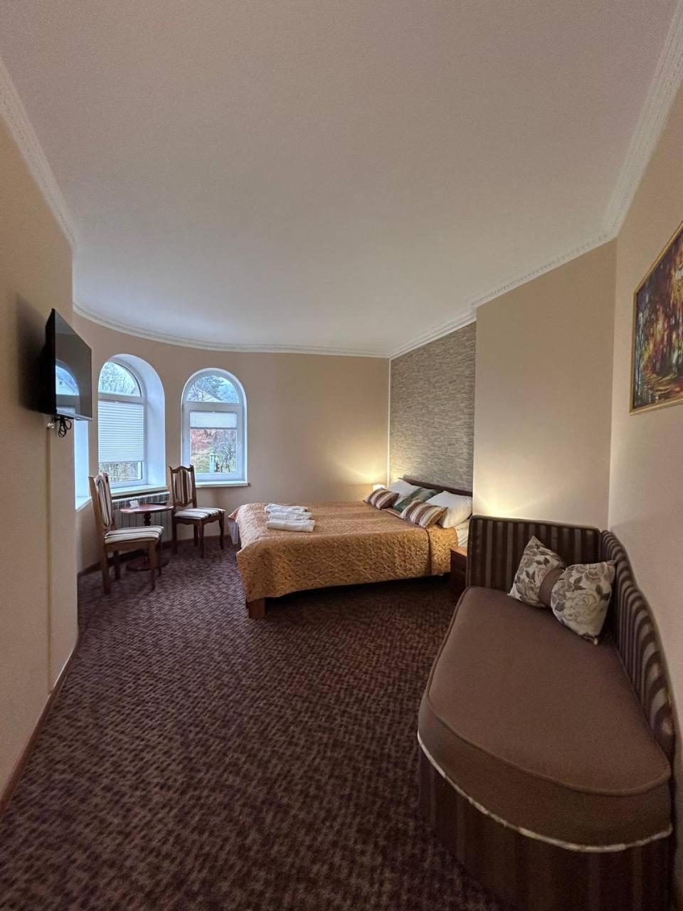 Hotel Three Korony Skhidnytsia Εξωτερικό φωτογραφία